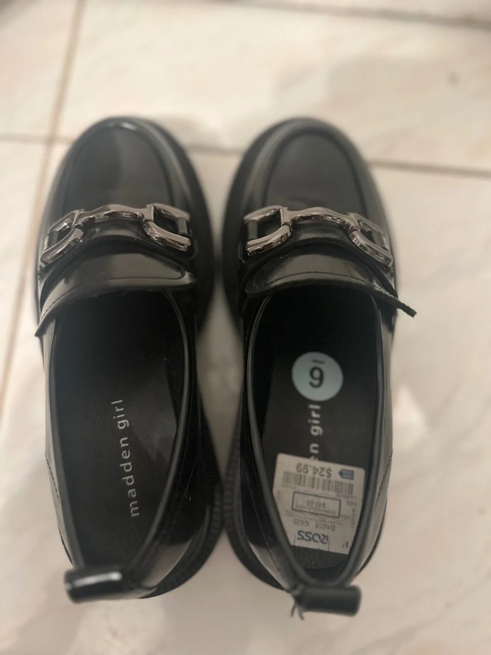 Madden Girl size 6 high heel shoes